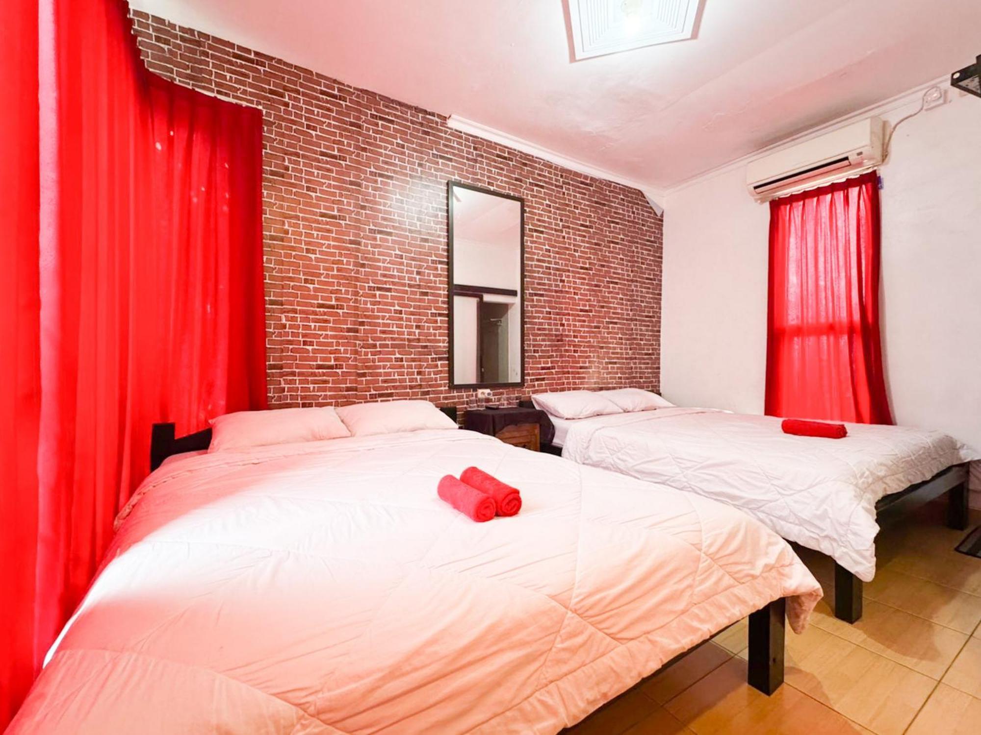 Alam Citra Bnb Mitra Reddoorz Gandok Exterior foto
