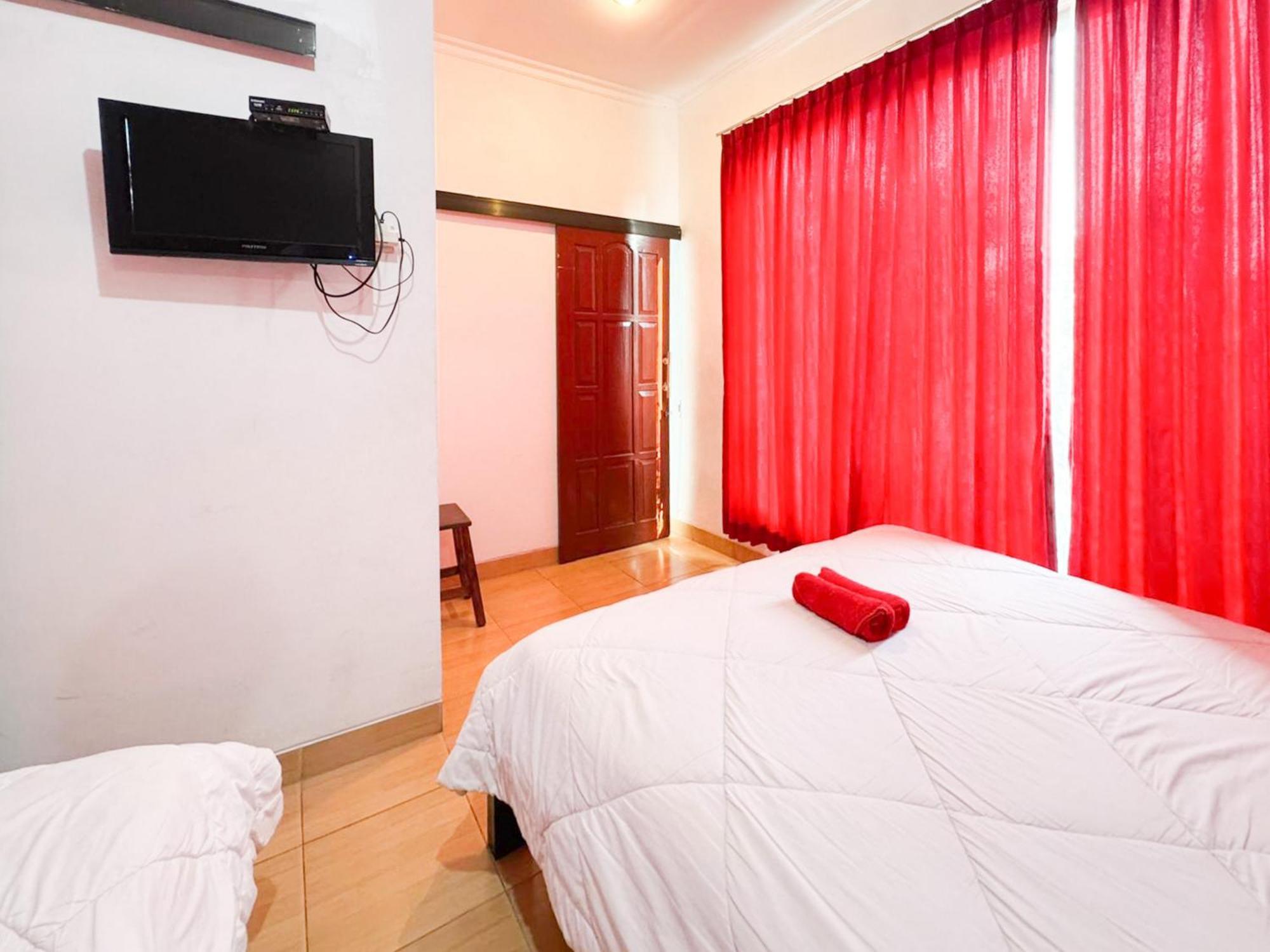 Alam Citra Bnb Mitra Reddoorz Gandok Exterior foto