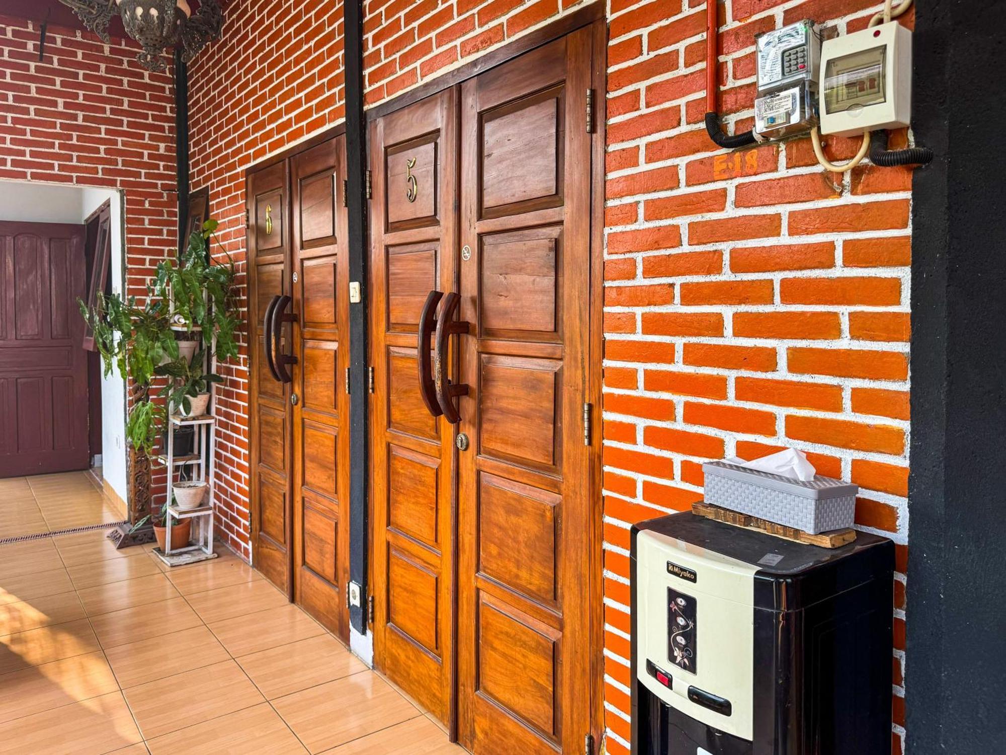 Alam Citra Bnb Mitra Reddoorz Gandok Exterior foto