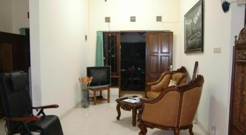 Alam Citra Bnb Mitra Reddoorz Gandok Exterior foto