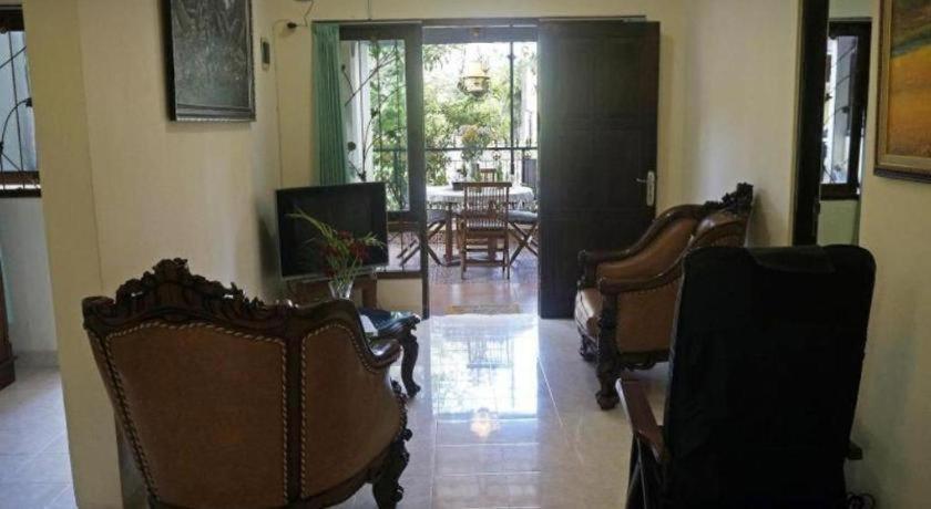 Alam Citra Bnb Mitra Reddoorz Gandok Exterior foto