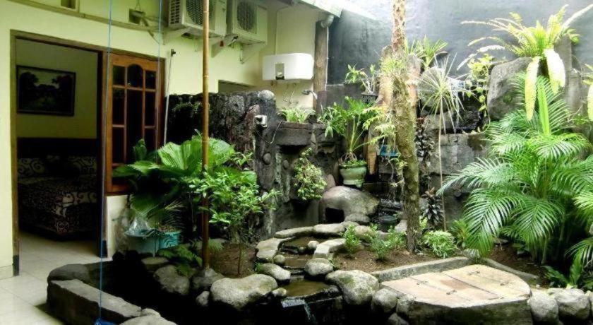 Alam Citra Bnb Mitra Reddoorz Gandok Exterior foto